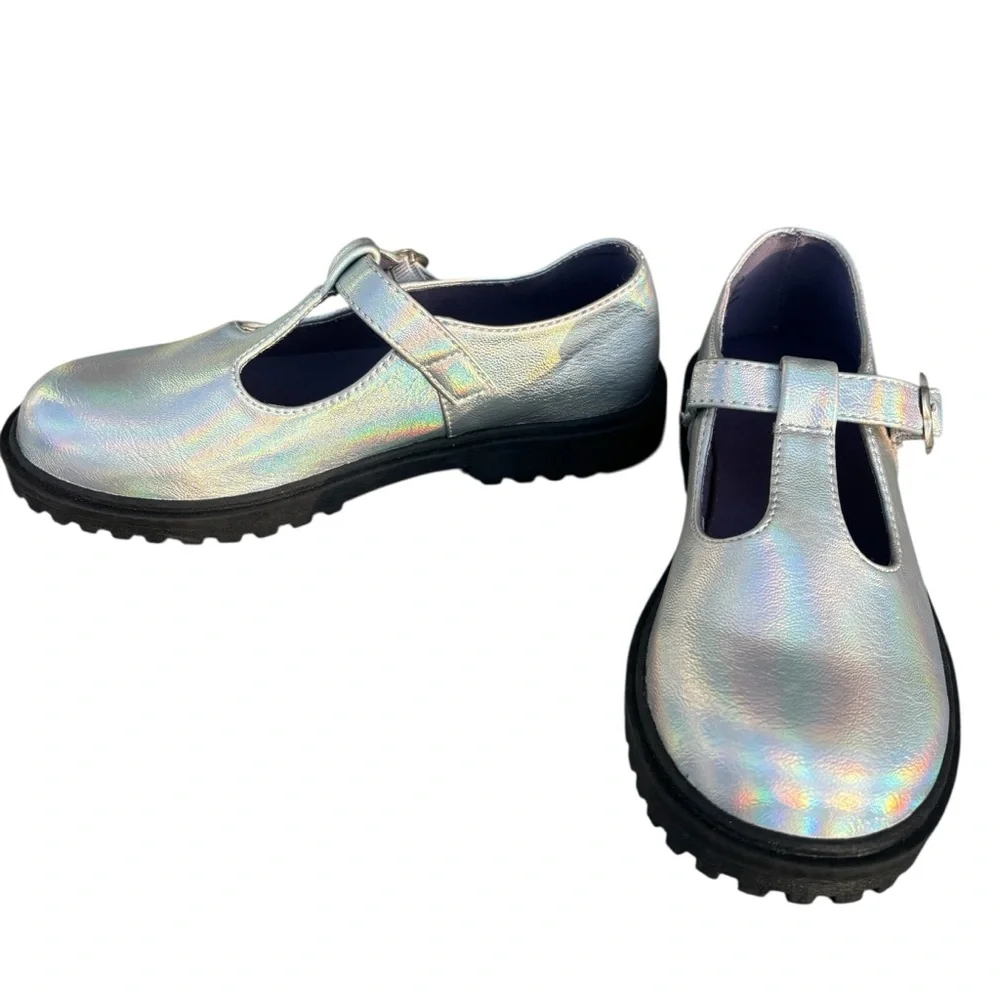 Old Navy NWOT Silver Iridescent Mary Jane Shoes